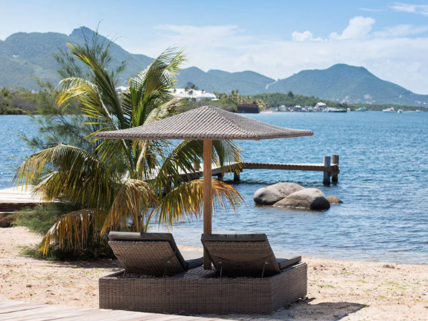 Bay Beachfront Luxury Six Bedroom Home in Saint Martin